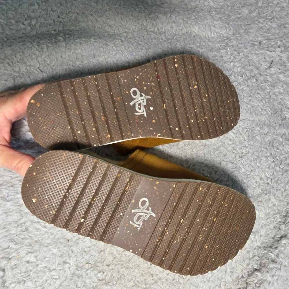 OTBT brand model